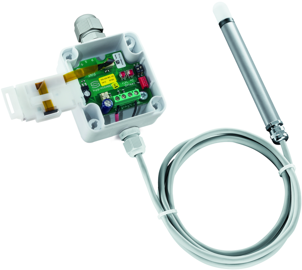 HYGRASGARD RPFTF-U LCD, mit geöffneter Abdeckung und LCD-Anzeige, mit Kunststoff-Sinterfilter - S+S Regeltechnik